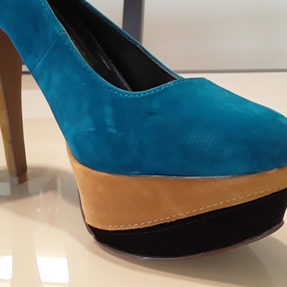 Body Central Platform Stilettos. Size 8.5. - Picture 2 of 5